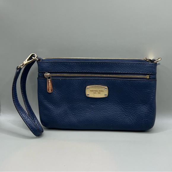 Michael Kors Handbags - Michael Kors Jet Set 35h4gttw3l Navy Blue Leather Wristlet 8"L x 1"W x 5"H